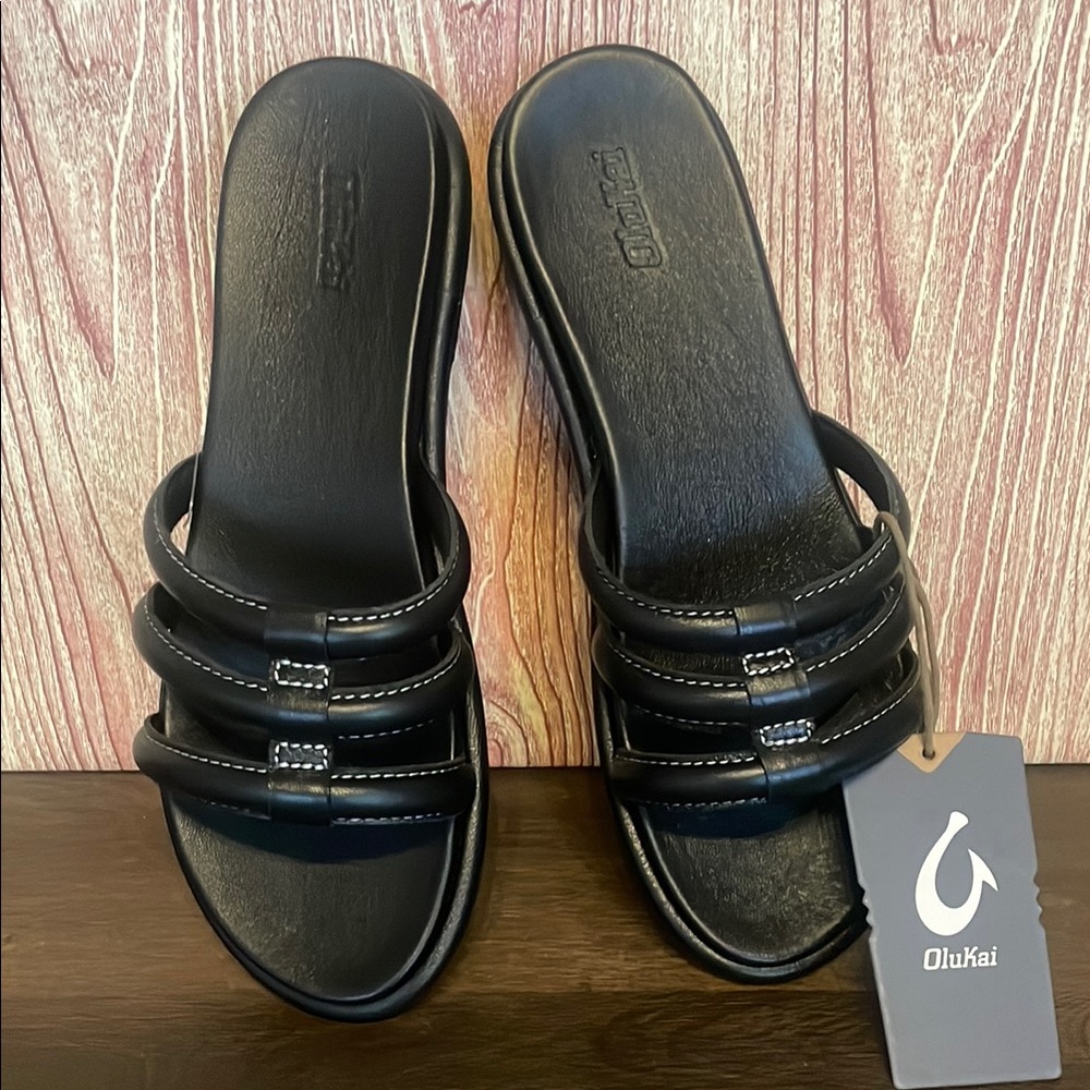 New OluKai Women's Taire Slide Black Leather Sandals